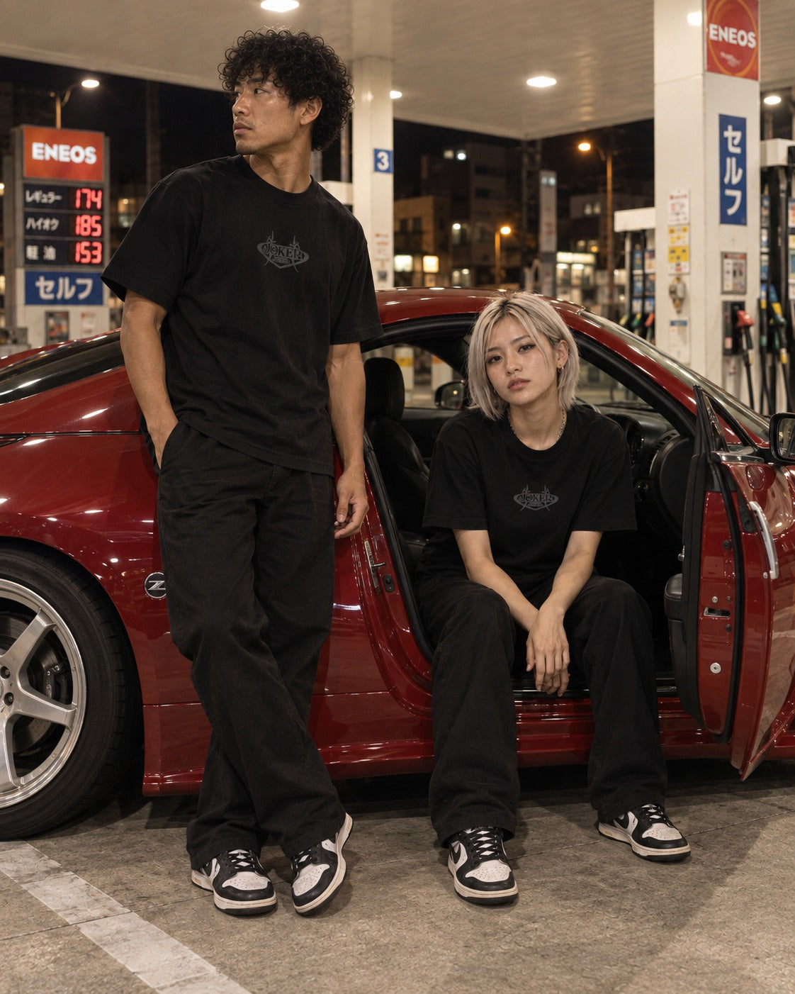 ECHOES 001 REVENANT TEE - BLACK (on models)